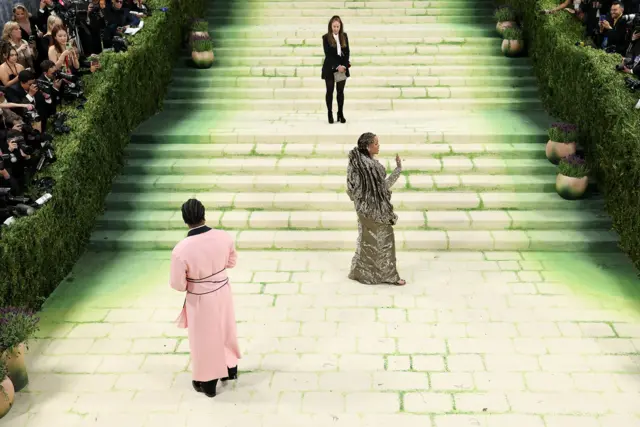 A$AP Rocky i Rihanna na Met Gali 2026, odbywającej się pod hasłem „sztuka kostiumowa”, w Metropolitan Museum of Art w Nowym Jorku, 4 maja 2026 r.