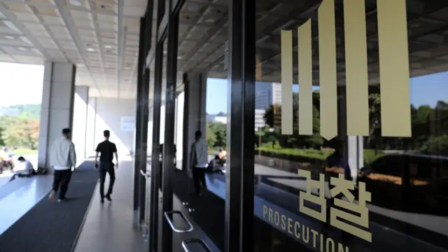 검찰은 이 대표 관련 두 가지 선거법 위반 혐의에 대해 징역 2년을 선고해달라고 재판부에 요청했다