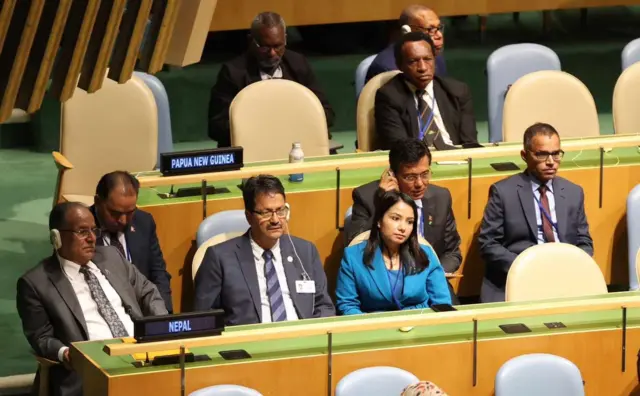 प्रधानमन्त्री र परराष्ट्रमन्त्री