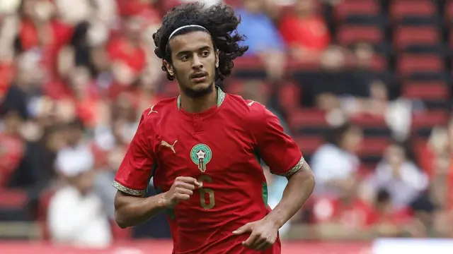 Bouaddi ariko arakinira Maroc na Madagascar. Yatanguye gukinira Maroc mu rukino rwa 5-0 itariki 26 z'ukwezi kwa gatanu, mu nyuma atangura urukino rwiwe rwa mbere mu ntsinzi 4-0 yatsinze Madagascar itariki 2 z'ukwezi kwa gatandatu