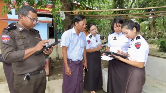 အိမ်ထောင်စုစာရင်း ကောက်ယူချိန်တုန်းက 