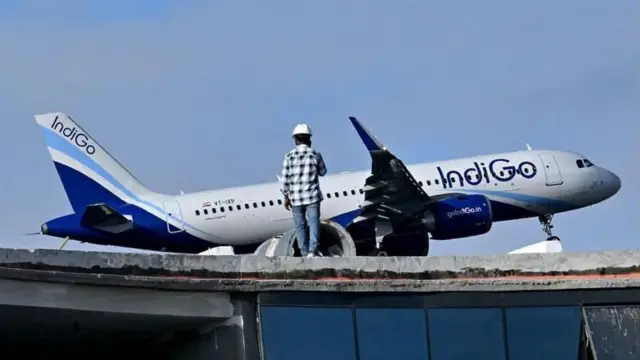 જેટ ઍરવેઝ, કિંગફિશર, ગોઍર, ભારતીય ઍરલાઇન્સ, ઇન્ડિગો, ફ્લાઇટ, વિમાન, ઇન્ડિગોનું સંકટ, એવિયેશન, હવાઈ મુસાફરી, બીબીસી ગુજરાતી, અમદાવાદ, ગુજરાત, દિલ્હી