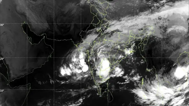 બીબીસી ગુજરાતી હવામાન વરસાદ ચોમાસું વેધર અપડેટ વાવાઝોડું તાપમાન સૌરાષ્ટ્ર કચ્છ