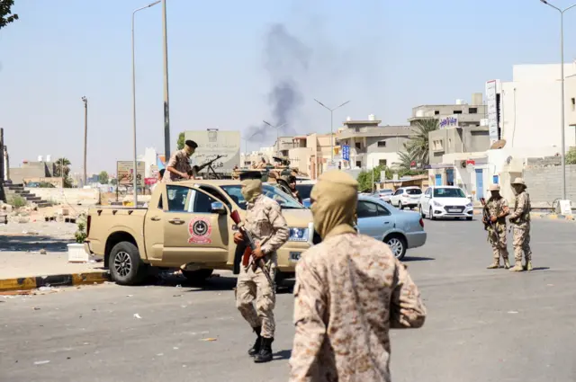 صورة أرشيفية لأفراد الوحدة المسلحة الليبية في طرابلس، ليبيا