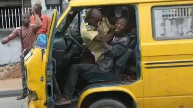 Aworan awakọ ati oṣiṣẹ LASTMA