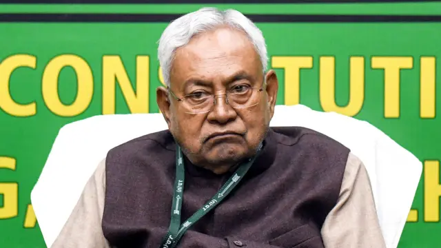 नीतीश कुमार 