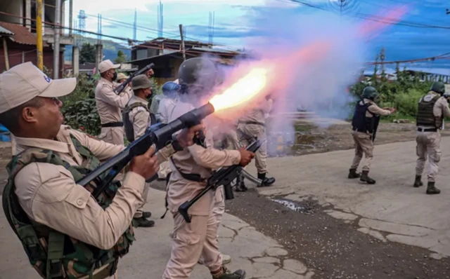 மியான்மர் எல்லையில் வேலி அமைக்க இந்தியா திட்டமிடுவது ஏன்?