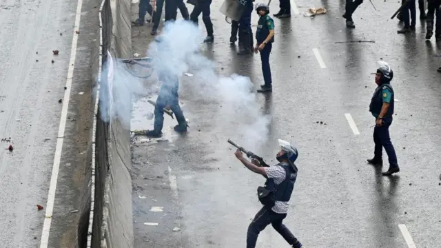 সহিংসতামুক্ত, অংশগ্রহণমূলক ও অর্থবহ নির্বাচনের জন্য সংলাপের সুপারিশ করছে মার্কিন প্রাক নির্বাচন পর্যবেক্ষক দল।