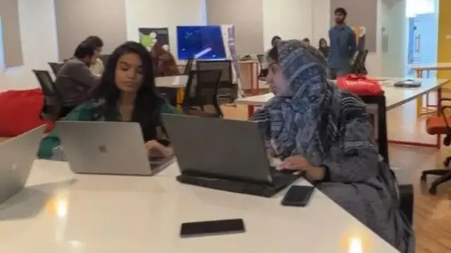 دیوویا کماری اور رفعیہ