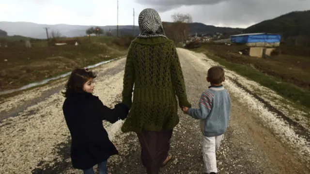 শরণার্থী