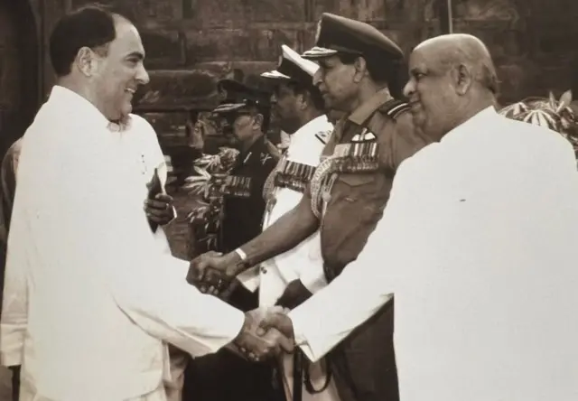 राजीव गांधी 