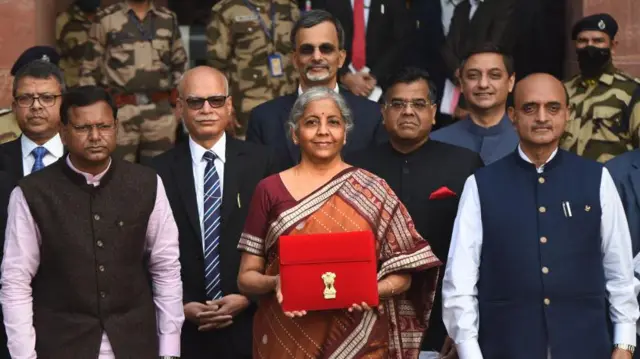 பட்ஜெட் வாக்குறுதிகளை பாஜக நிறைவேற்றியதா?