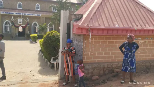 Aworan ijọ ti Akeredolu n lọ ni ilu Ọwọ