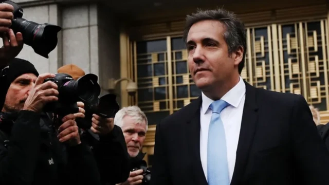 डोनाल्ड ट्रंप