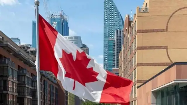 કૅનેડામાં હજારો લોકોના વર્ક પરમિટ ખતમ થવા જઈ રહ્યા છે