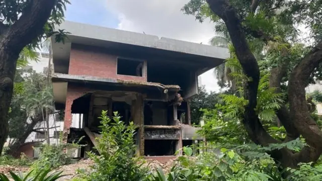 'धनमंडी 32' स्थित मकान को अंतरिम सरकार के दौरान ध्वस्त कर दिया गया था