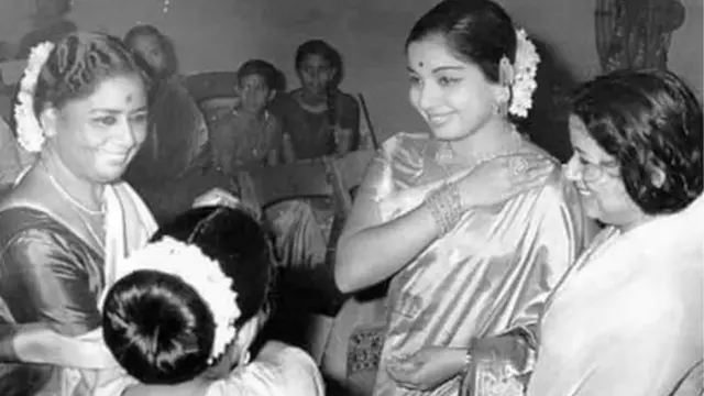 எடப்பாடி பழனிசாமி, சிவி சண்முகம், அதிமுக பிளவு, எஸ்பி வேலுமணி
