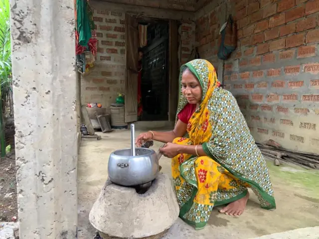 दुलुबी बीबी