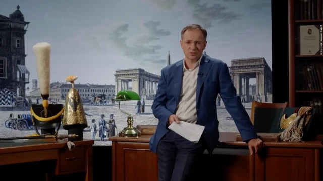 Володимир Мединський під час запису однієї зі своїх лекції для YouTube-каналу "Лекторий "Достоевский"