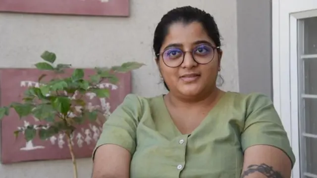 મધર્સ ડે સ્પેશિયલ, માતાનું નામ અને અટક બાળકને કેવી રીતે ? મહિલા અધિકાર, પિત્તૃસત્તાક, બીબીસી ગુજરાતી વિશેષ, 