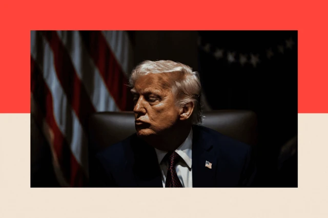 Ông Trump tự mô tả mình là một nhân vật bị bức hại và sử dụng cảm giác bất bình này để kết nối với nhiều cử tri của mình