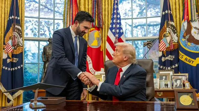 သမ္မတထရမ့်နဲ့ နယူးယောက်မြို့တော်ဝန် ဇိုဟ်ရန်း မမ်ဒါနီ