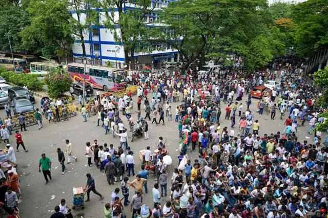 బీఎన్పీ ఆందోళనలు
