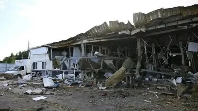 Зруйнована будівля