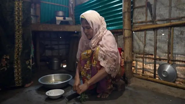 बीबीसीच्या टीमशी बोलताना इसमत आरा यांनी खूपच असहायपणे आणि हताशपणे त्यांची वेदना मांडली.