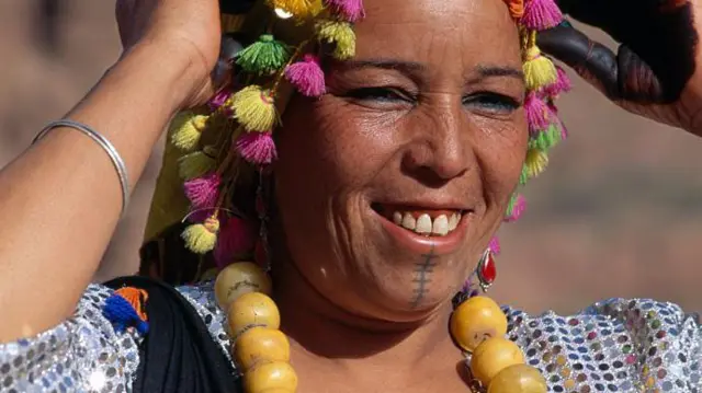 Ummati Barbar ykn Amaazih jedhamuun waamaman hortee ganamaa Morookoofi Kaaba Afrikaa jiraataniiti