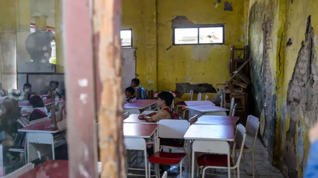 Suasana SD Negeri Palamakan 1, Kabupaten Serang, Banten, Jumat (12/9/2025). Sekolah ini mengalami kerusakan selama puluhan tahun.