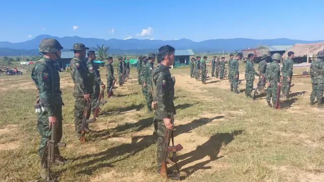 ဝါရာဇွပ်ပြည်သူ့စစ်အဖွဲ့ 