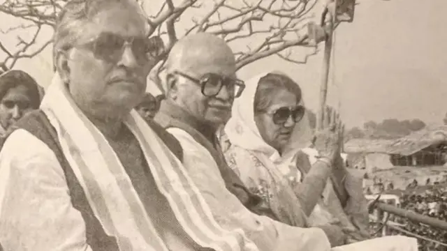 எமர்ஜென்சி வரலாறு, இந்திரா காந்தி, இரண்டு ராணிகள் 