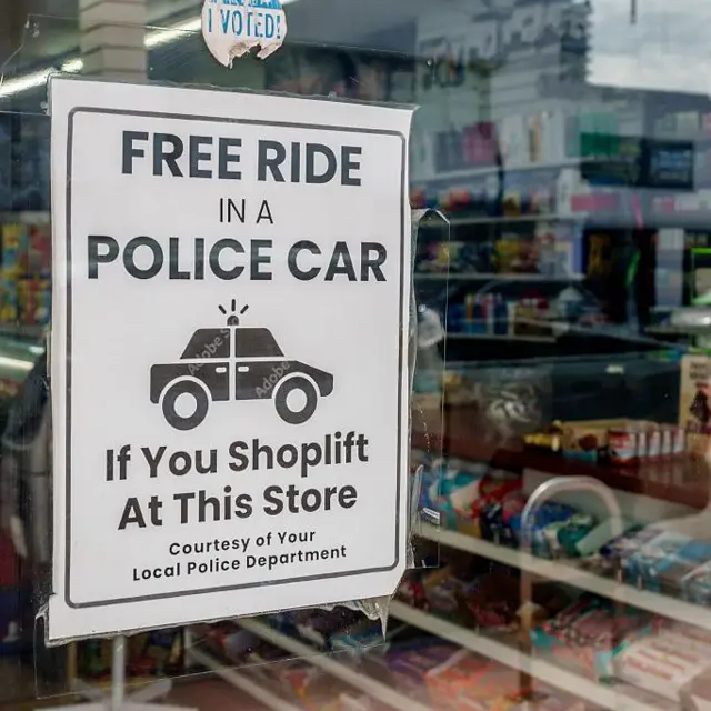 यूके पुलिस के रीटेल क्राइम विभाग के 42 संगठित गिरोहों की पहचान की है और 209 लोगों को ग़िरफ़्तार किया है