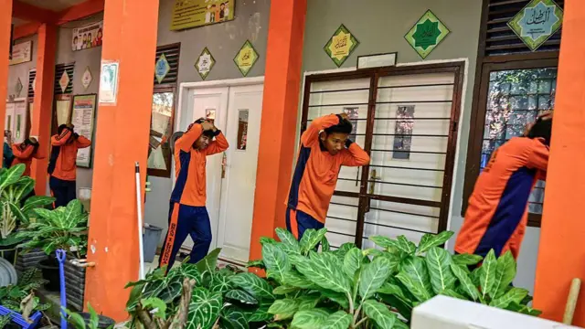 Pelajar, teror, anak