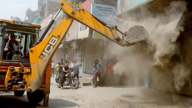 புல்டோசர் நடவடிக்கை 