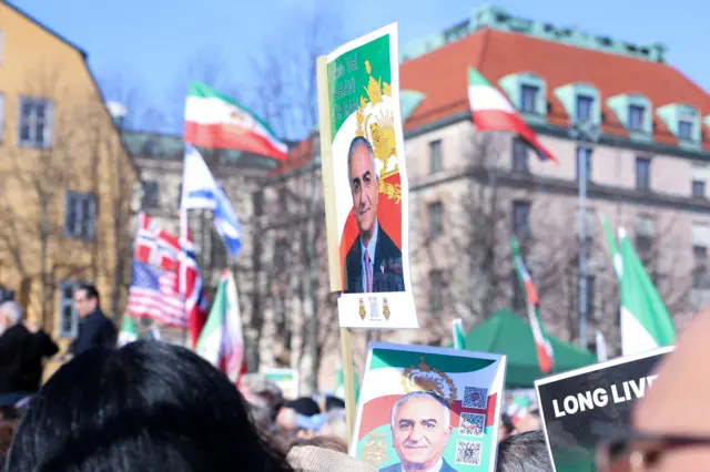 تجمع حامیان رضا پهلوی در استکلهم