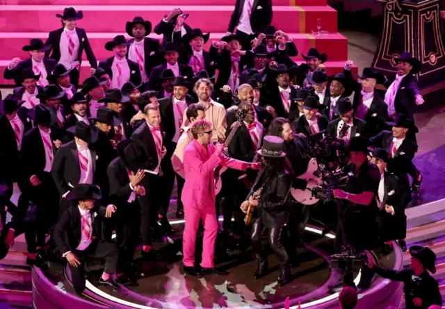 Ryan Gosling interpretando una cancion