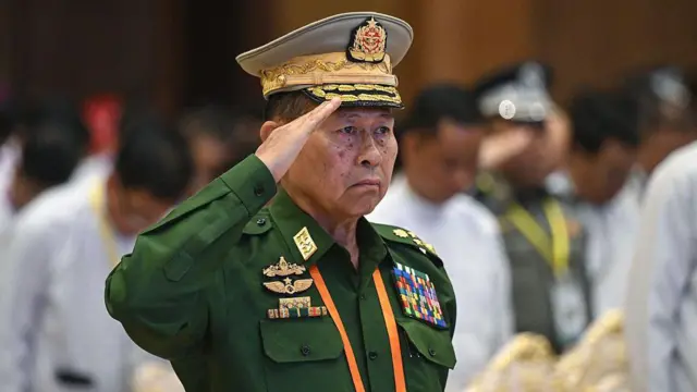 ဒုတိယတပ်မတော်ကာကွယ်ရေးဦးစီးချုပ် ဒုတိယဗိုလ်ချုပ်မှူးကြီးစိုးဝင်း