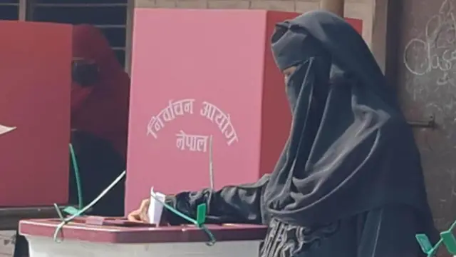 महिला मतदाता 
