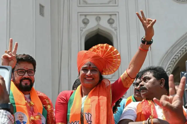 হায়দ্রাবাদের বিজেপি প্রার্থী কোম্পেলা মাধবীলতা