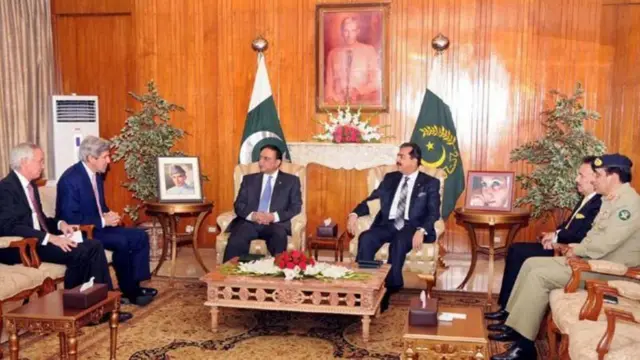 পাকিস্তানের ইতিহাসে পুরো মেয়াদ পূর্ণ করা দ্বিতীয় রাষ্ট্রপতি তিনি