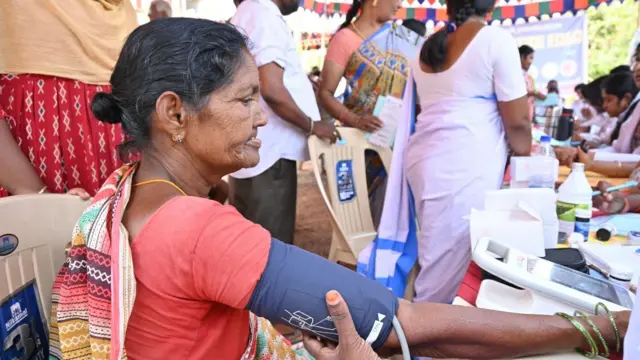 క్యాన్సర్ బాధితురాలు