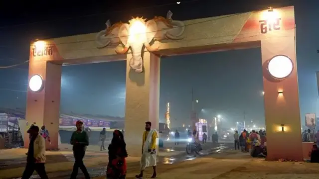 اراوت روڈ پر بھی بھگدڑ کی اطلاعات ہیں