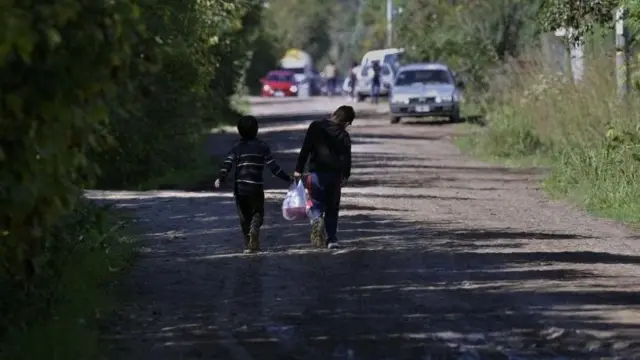 बालबालिका