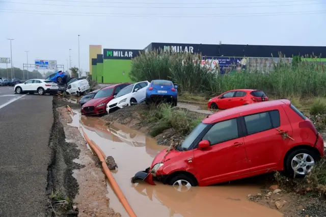 Carros destrozados