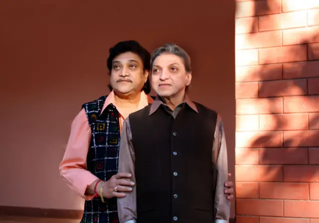 નરેશ કનોડિયા, મહેશ નરેશ, હિતુ કનોડિયા, ગુજરાતી સિનેમા, ચલચિત્ર, ગુજરાત, મેરૂ માલણ, તમે રે ચંપો ને અમે કેળ, ઢોલા મારૂ, હિરણને કાંઠે, ફિરઝ ઈરાની, હિતેનકુમાર, વિક્રમ ઠાકોર, સ્નેહલતા