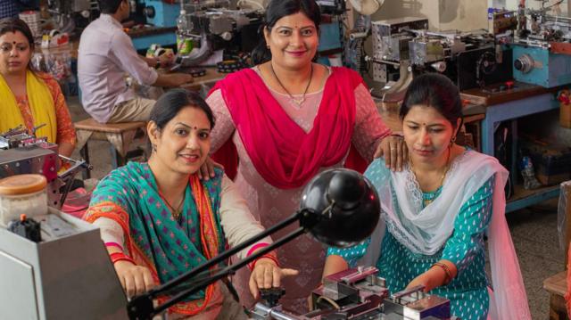 லக்பதி தீதி