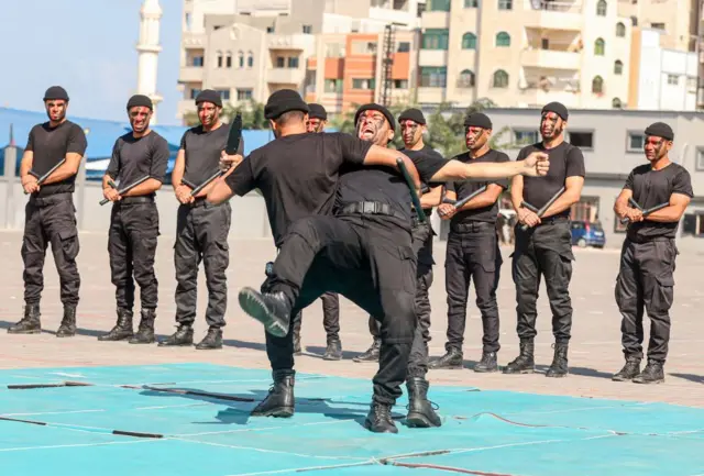 Teri shimlardagi issiq qizlarning fotosuratlari