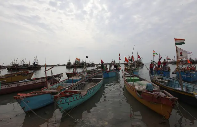 કચ્છનું નલિયા, નલિયા ગુજરાતનું સૌથી ઠંડુ સ્થાન, નલિયા ગુજરાતનું સૌથી ગરમ સ્થાન, જનજીવન ઠપ, પારો ઝીરો